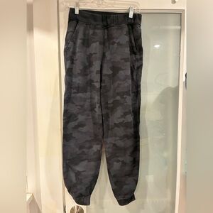 Men's Camouflage Jogger Pants